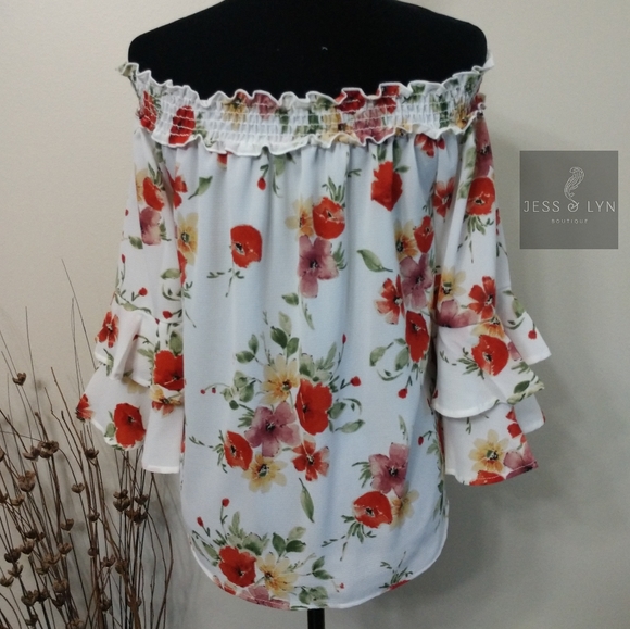 🆕 Floral Bell Sleeve Off Shoulder Boho Top - Picture 3 of 9